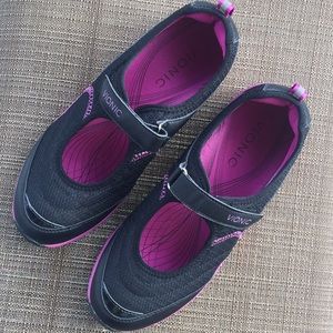 Vionic Mary Jane Sneakers Euro size 41